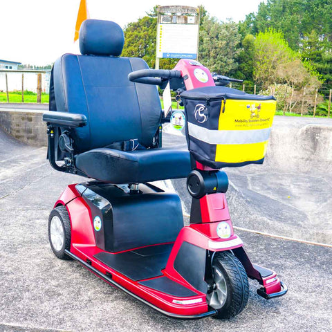 Pride Bariatric Mobility Scooter Pride Maxima Three Wheel Heavy Duty Bariatric Mobility Scooter