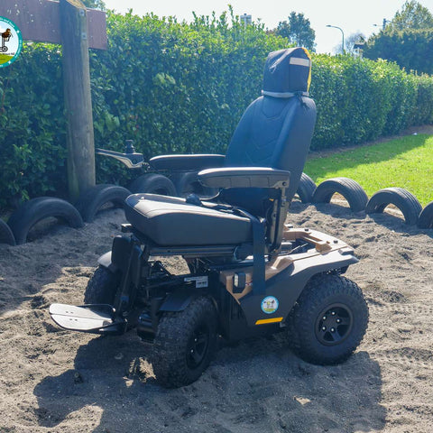 Pride Powerchairs Pride Quantum 4x4 All Wheel Drive Powerchair